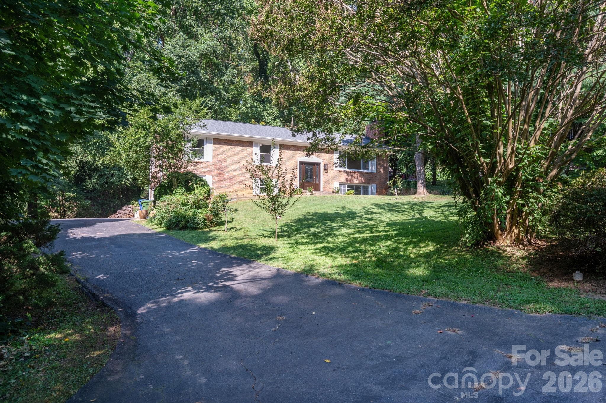 Single Family Residence at 65 Beechwood Road, Asheville, photo 28 of 32