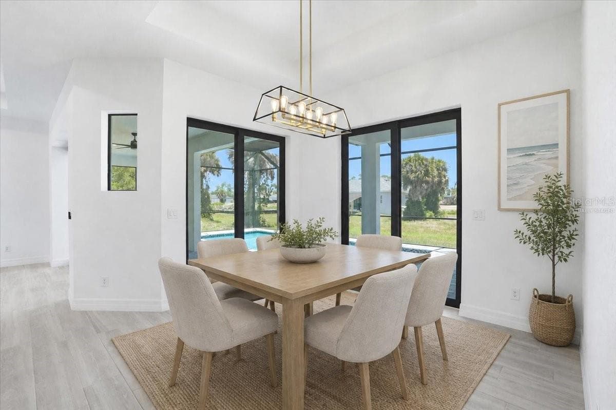 Dining areaPhoto is virtually staged - 72 TEE VIEW RD, ROTONDA WEST