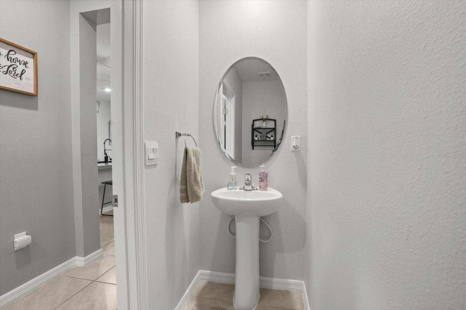 Townhouse at 170 MANGROVE SHADE CIR, APOLLO BEACH, photo 4 of 34