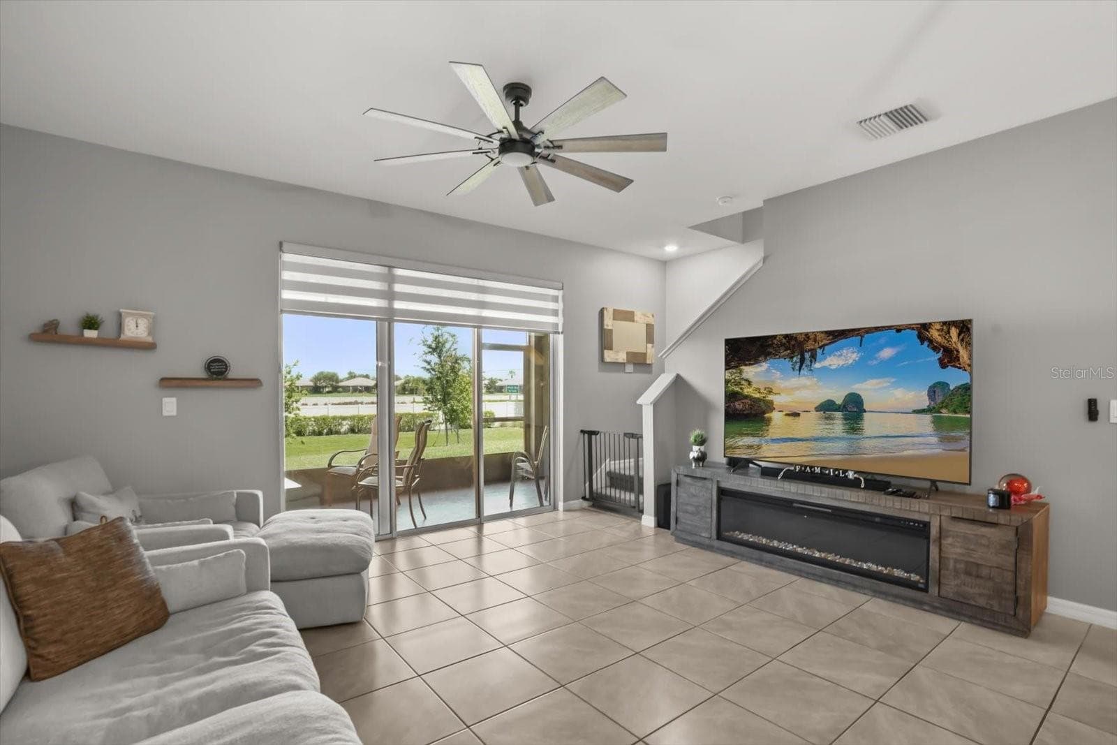 Townhouse at 170 MANGROVE SHADE CIR, APOLLO BEACH, photo 12 of 34
