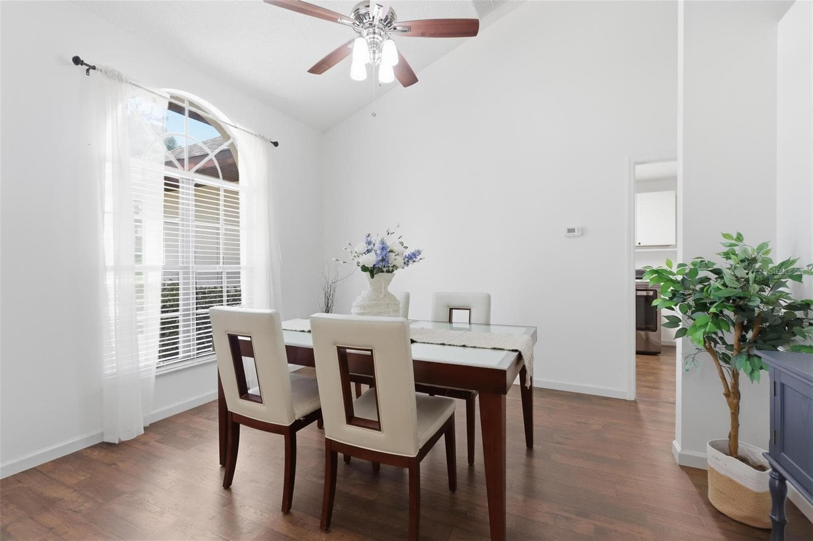 Single Family Residence at 731 EDGEWILD CT, ORANGE CITY, photo 10 of 37