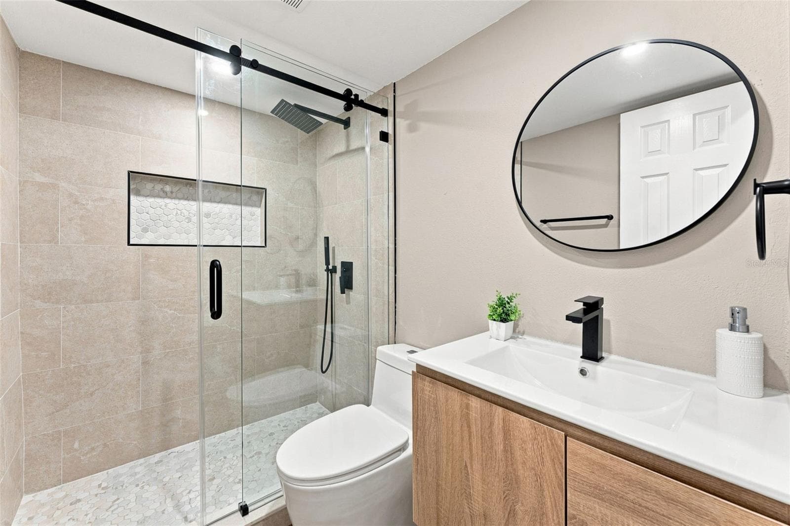 Bathroom #3 - 300 N BAY HILLS BLVD, SAFETY HARBOR