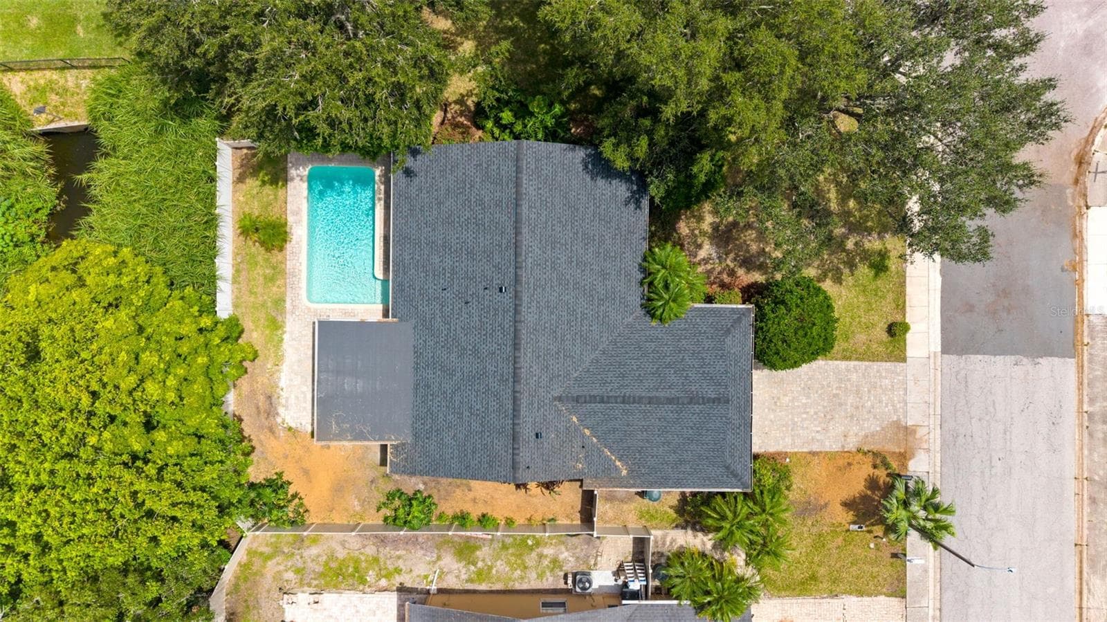 Aerial View of Home, Pool & Lot - 300 N BAY HILLS BLVD, SAFETY HARBOR