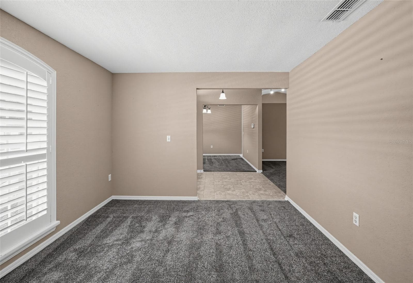 Den - 5625 FISCHER DR, LAKELAND