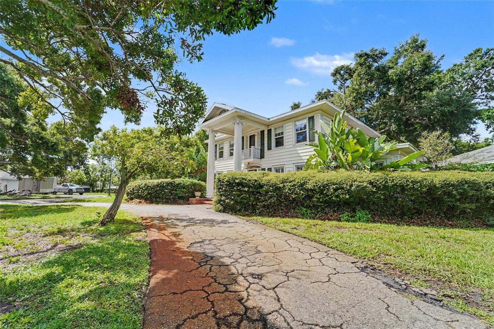 Single Family Residence at 6100 3RD AVE N, ST PETERSBURG, photo 4 of 49
