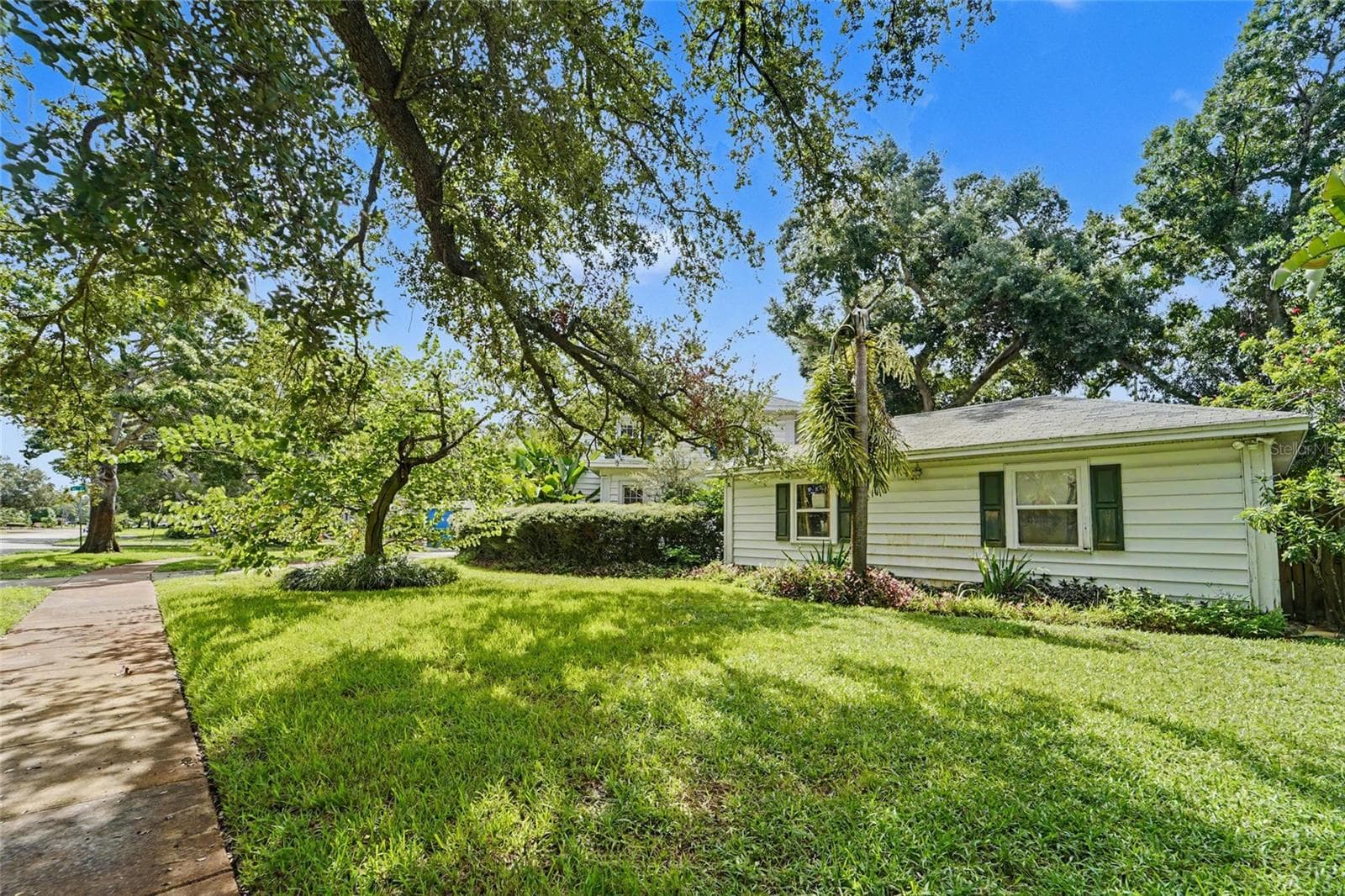Single Family Residence at 6100 3RD AVE N, ST PETERSBURG, photo 5 of 49