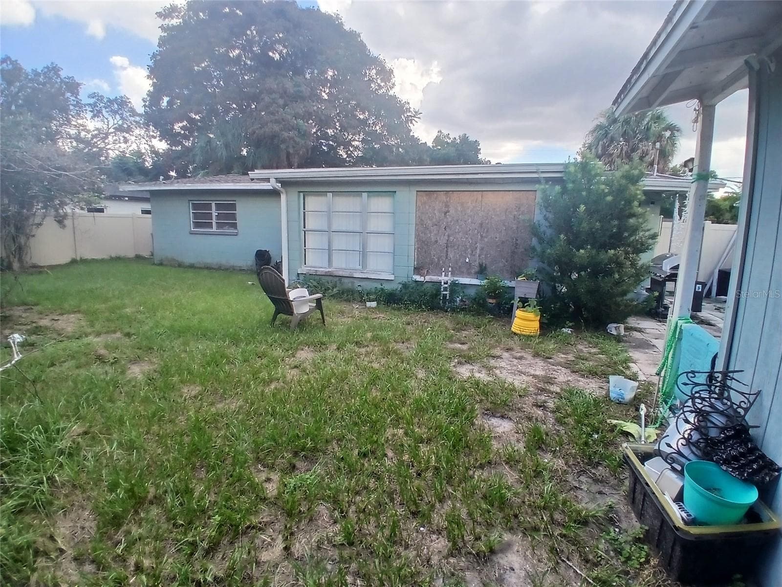 Single Family Residence at 1818 HEATHER AVE, TAMPA, photo 5 of 11