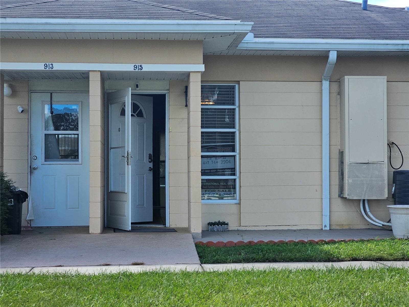 Villa at 915 CLUB CIR, LAKESHORE, photo 32 of 35