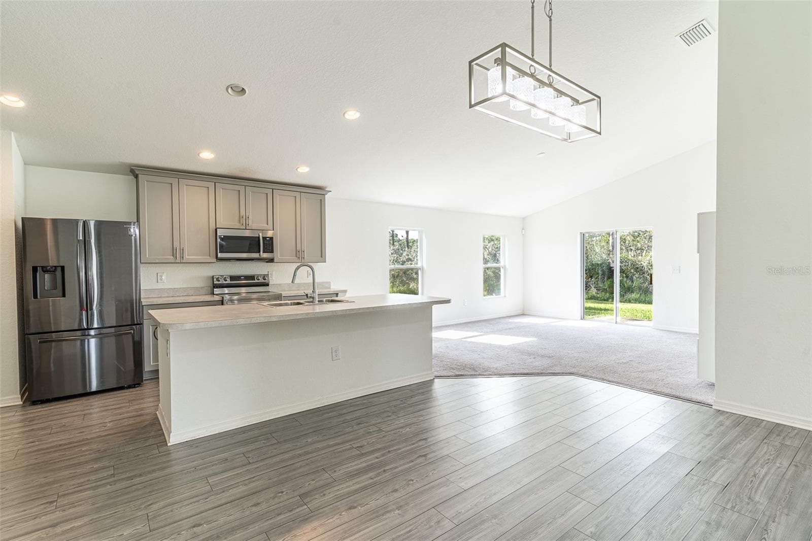 Single Family Residence at 5036 SAN IGNACIO DR, SEBRING, photo 5 of 59