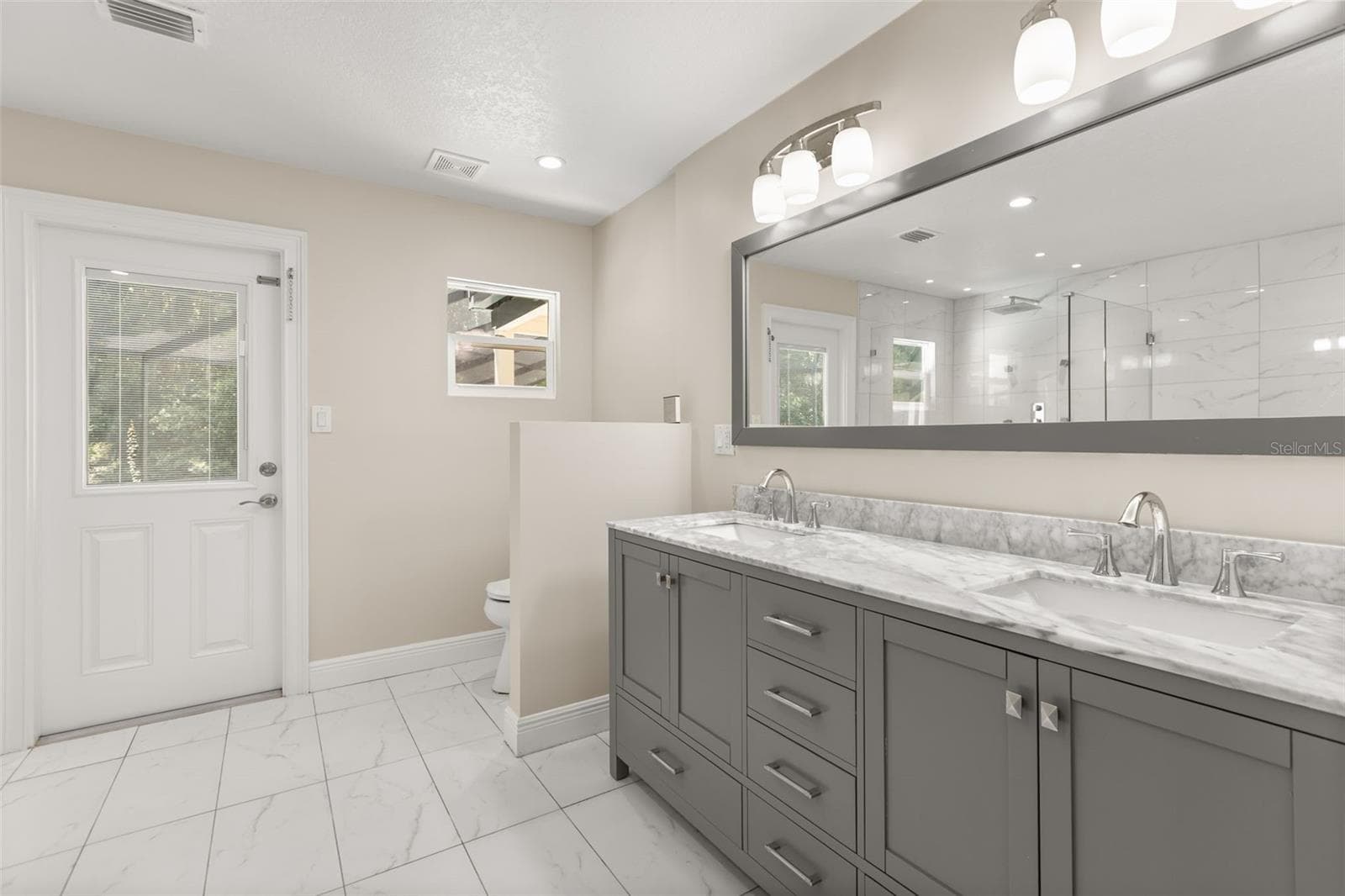 Primary Bedroom Ensuite Bathroom - 1602 COUNTRY CLUB RD, EUSTIS