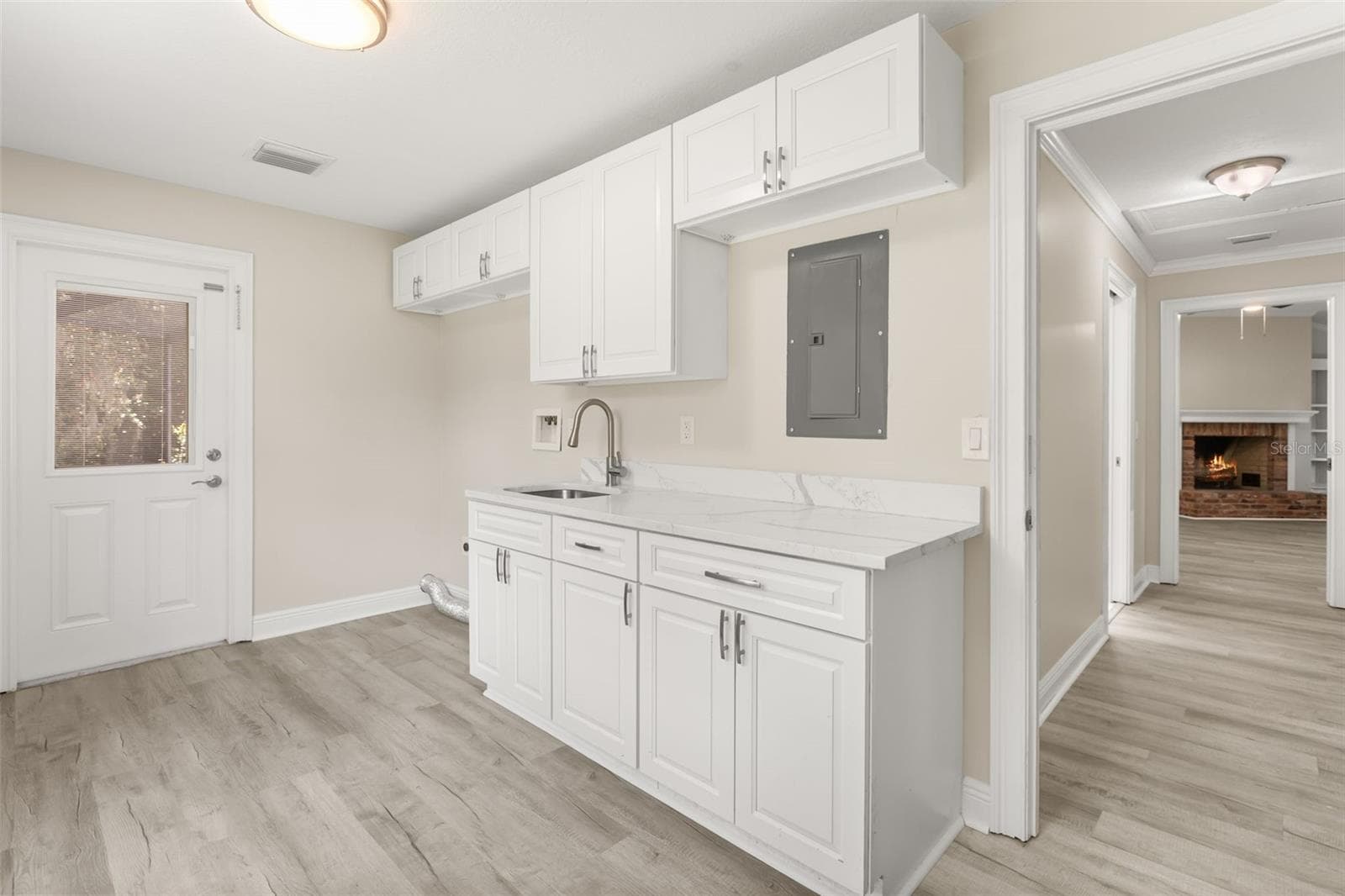 Laundry Room 2 - 1602 COUNTRY CLUB RD, EUSTIS