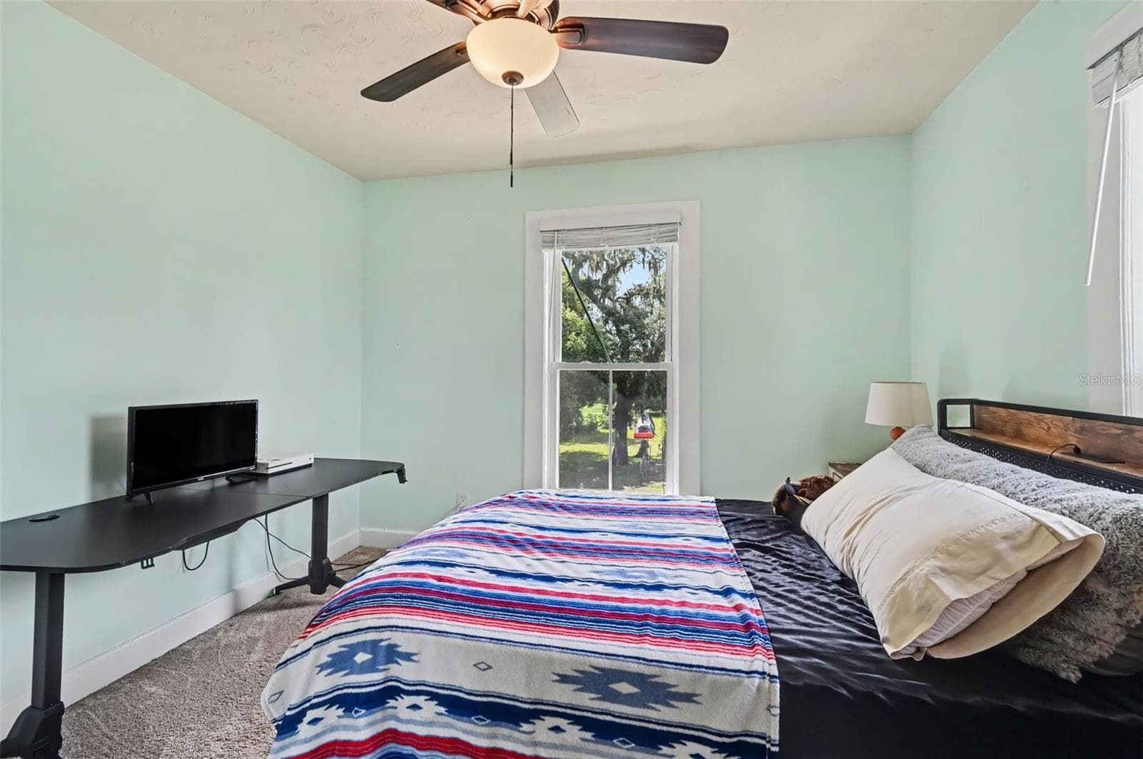 Single Family Residence at 208 S GAINES ST, OAK HILL, photo 18 of 24