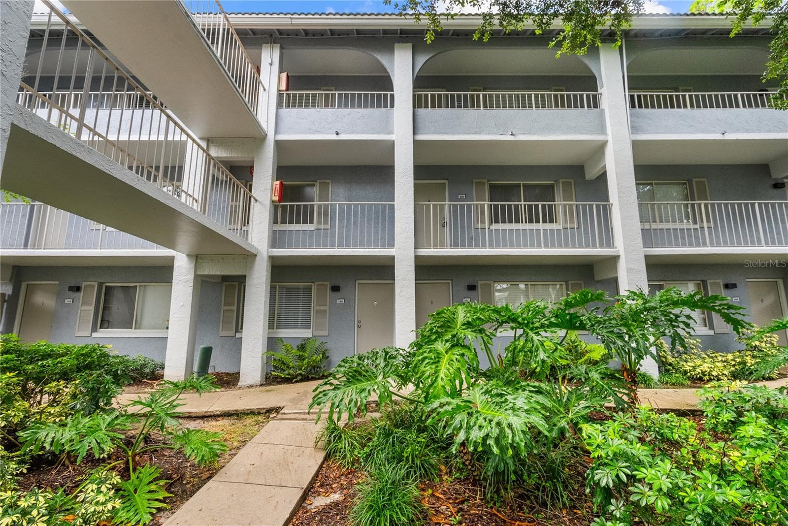 Condominium at 109 OYSTER BAY CIR #220, ALTAMONTE SPRINGS, photo 5 of 52