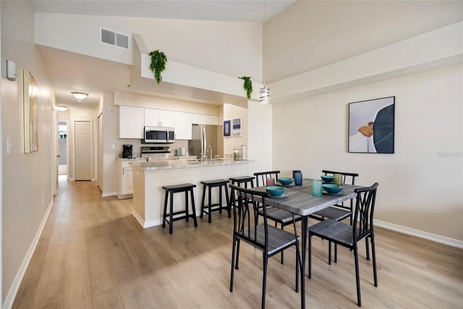 Dining and Kitchen - 2717 N POINCIANA BLVD #172, KISSIMMEE