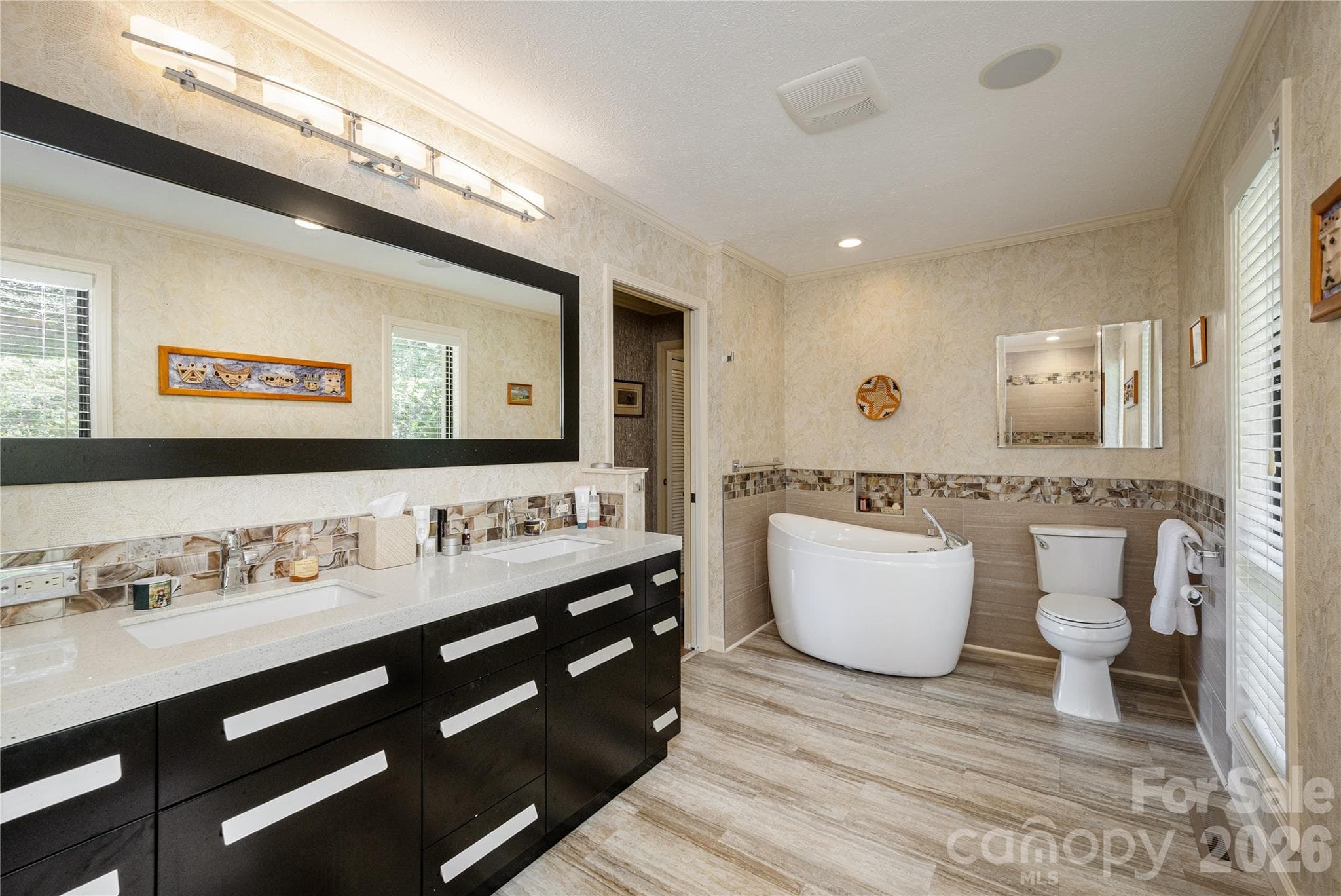 Condominium at 159 Country Ridge Road, Laurel Park, photo 22 of 31