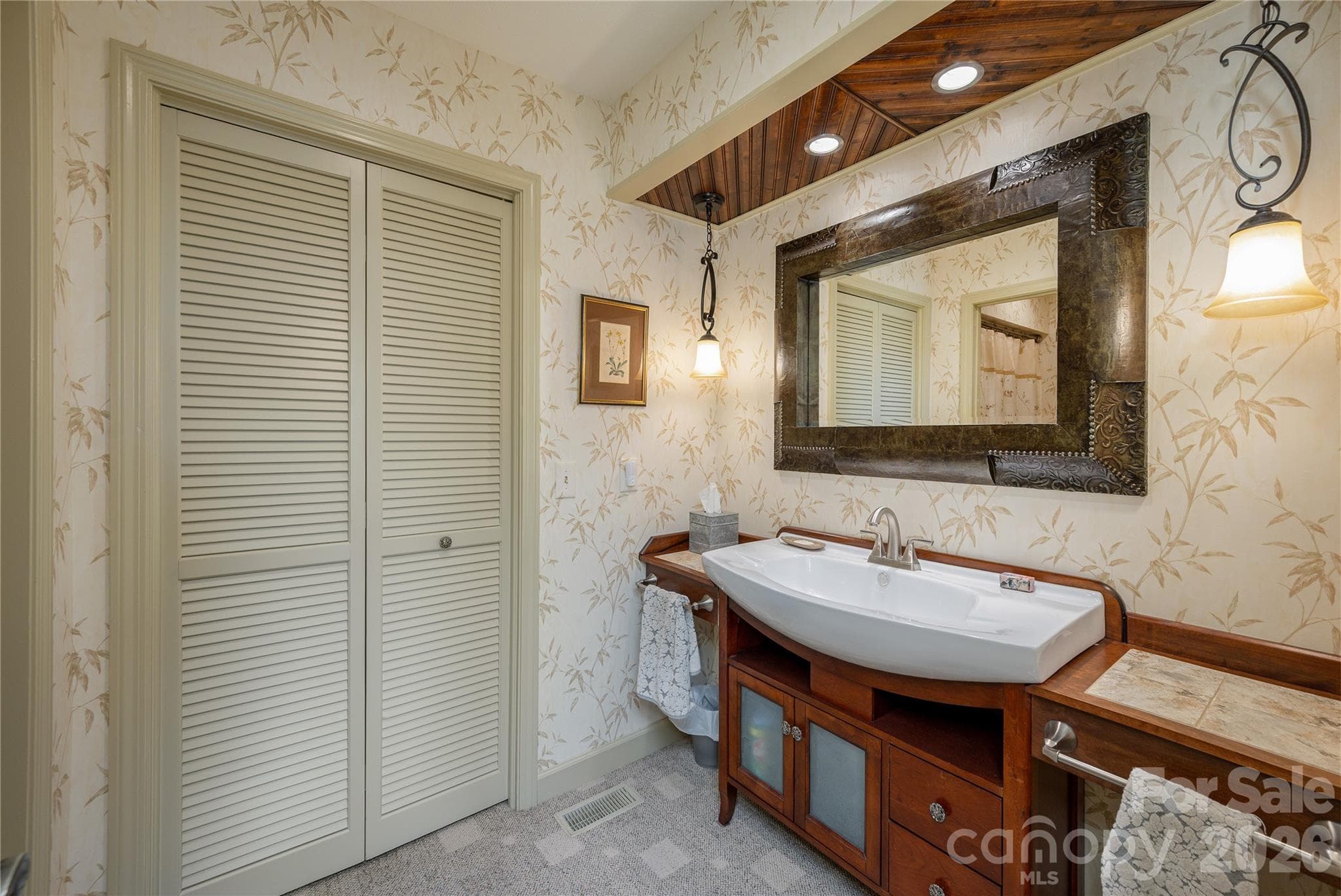 Condominium at 159 Country Ridge Road, Laurel Park, photo 24 of 31