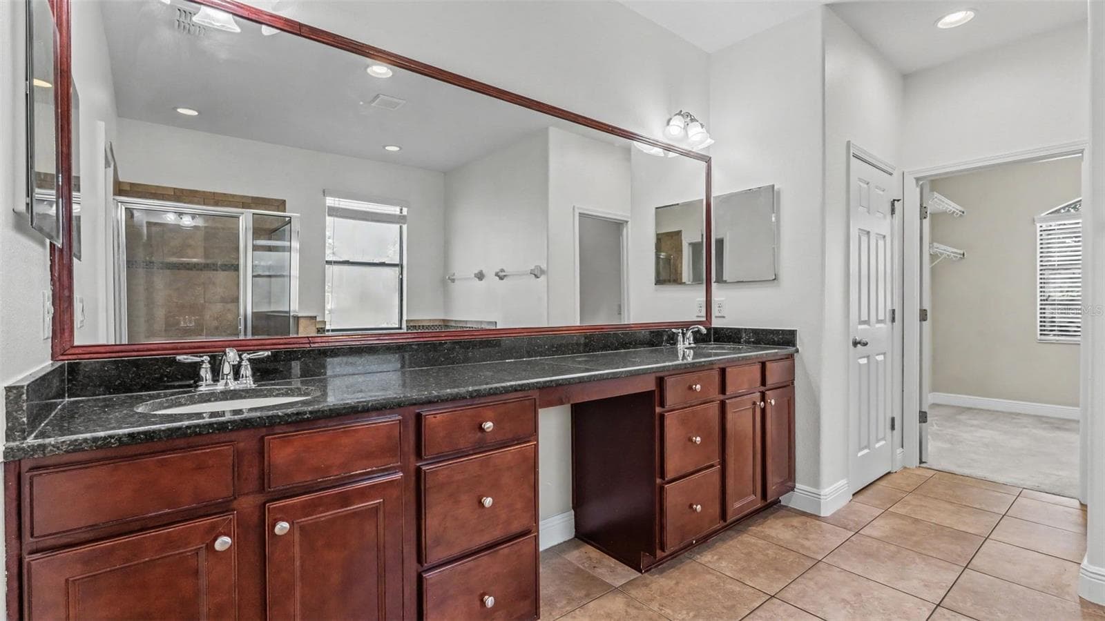 Single Family Residence at 3950 SUNSET LAKE DR, LAKELAND, photo 20 of 88
