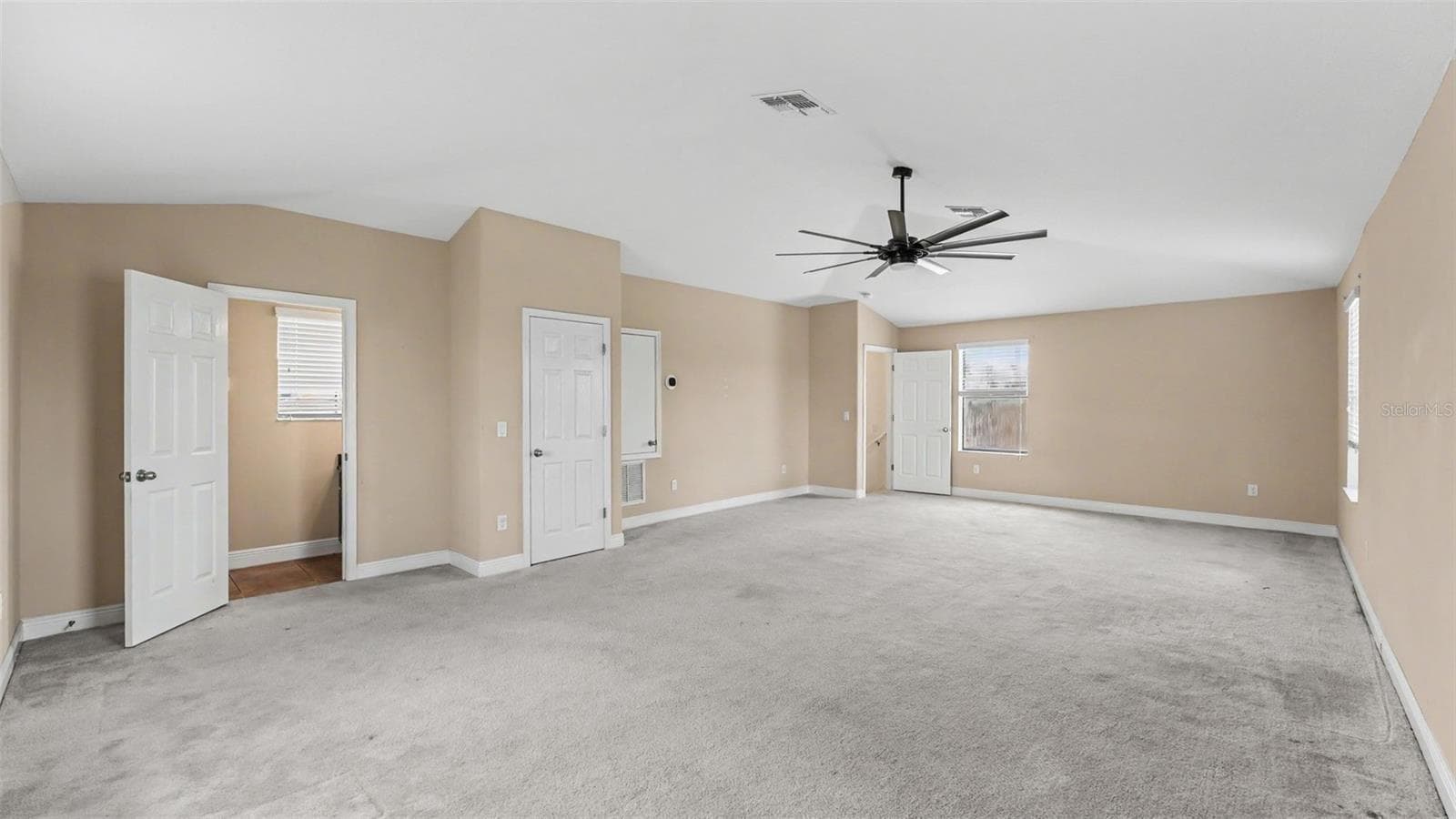 Single Family Residence at 3950 SUNSET LAKE DR, LAKELAND, photo 42 of 88