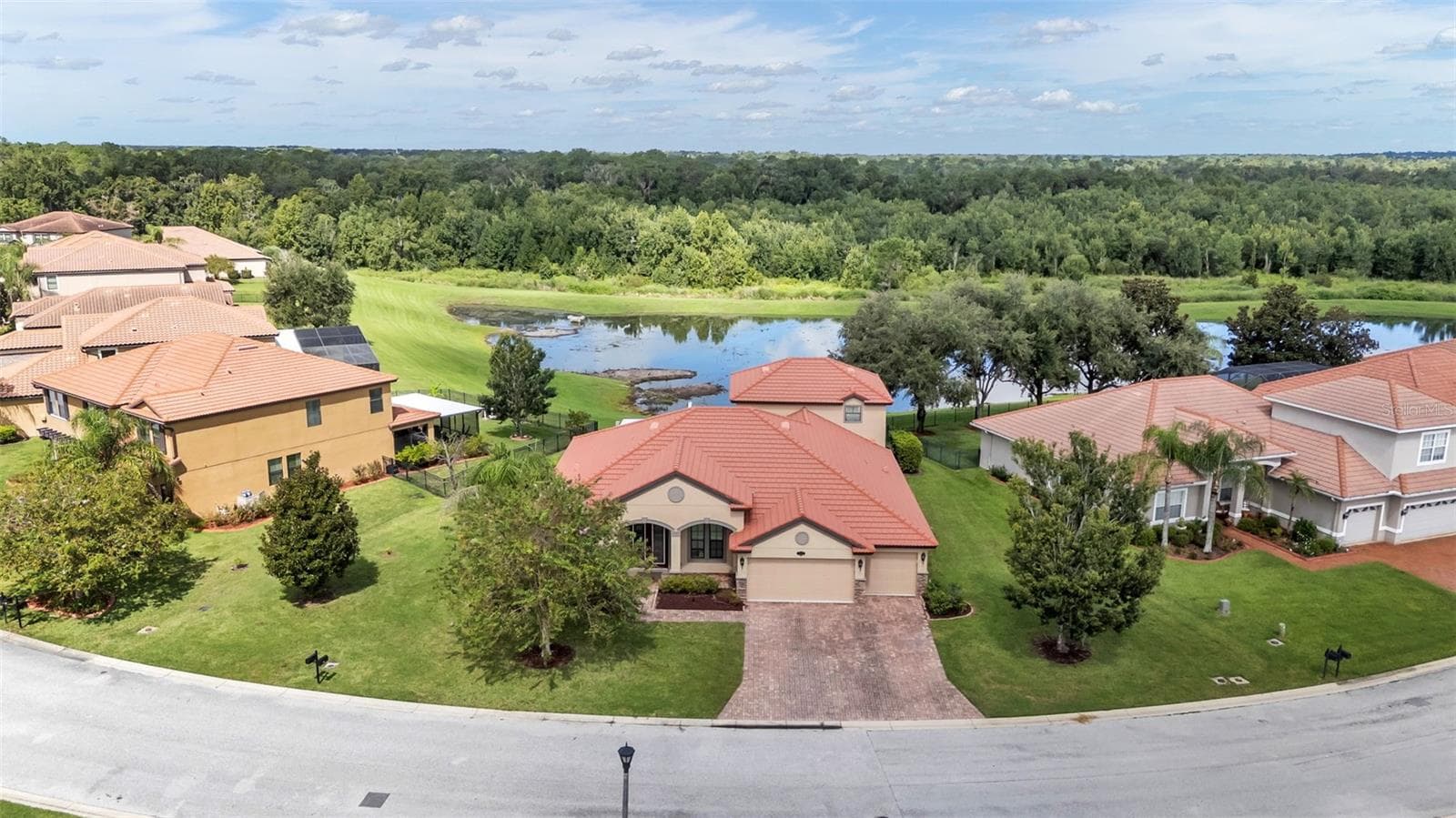 Single Family Residence at 3950 SUNSET LAKE DR, LAKELAND, photo 54 of 88