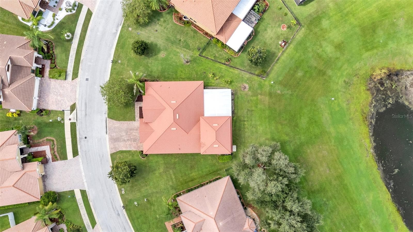Single Family Residence at 3950 SUNSET LAKE DR, LAKELAND, photo 56 of 88