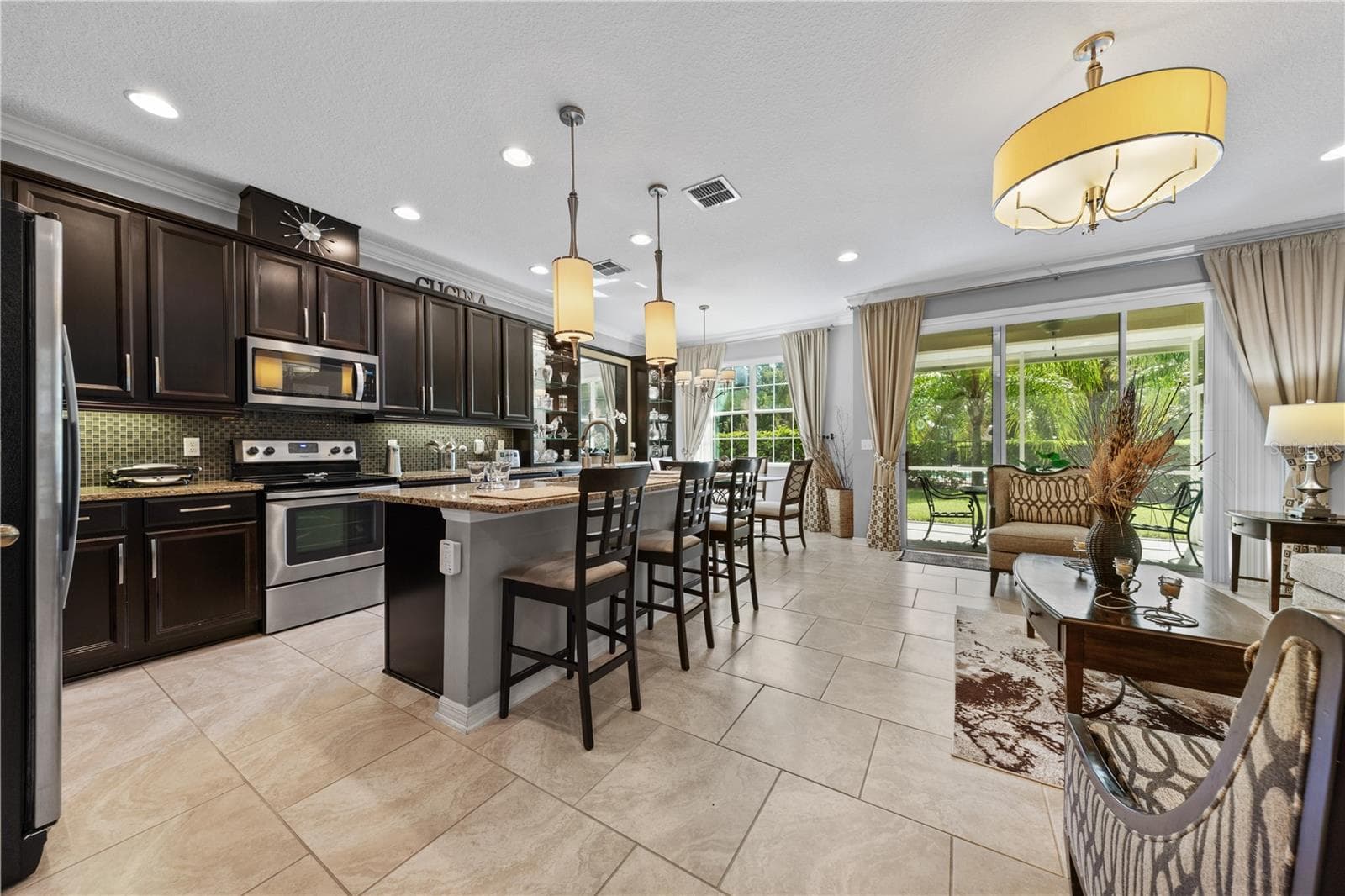 Open Concept - 215 MAYBECK, SANFORD
