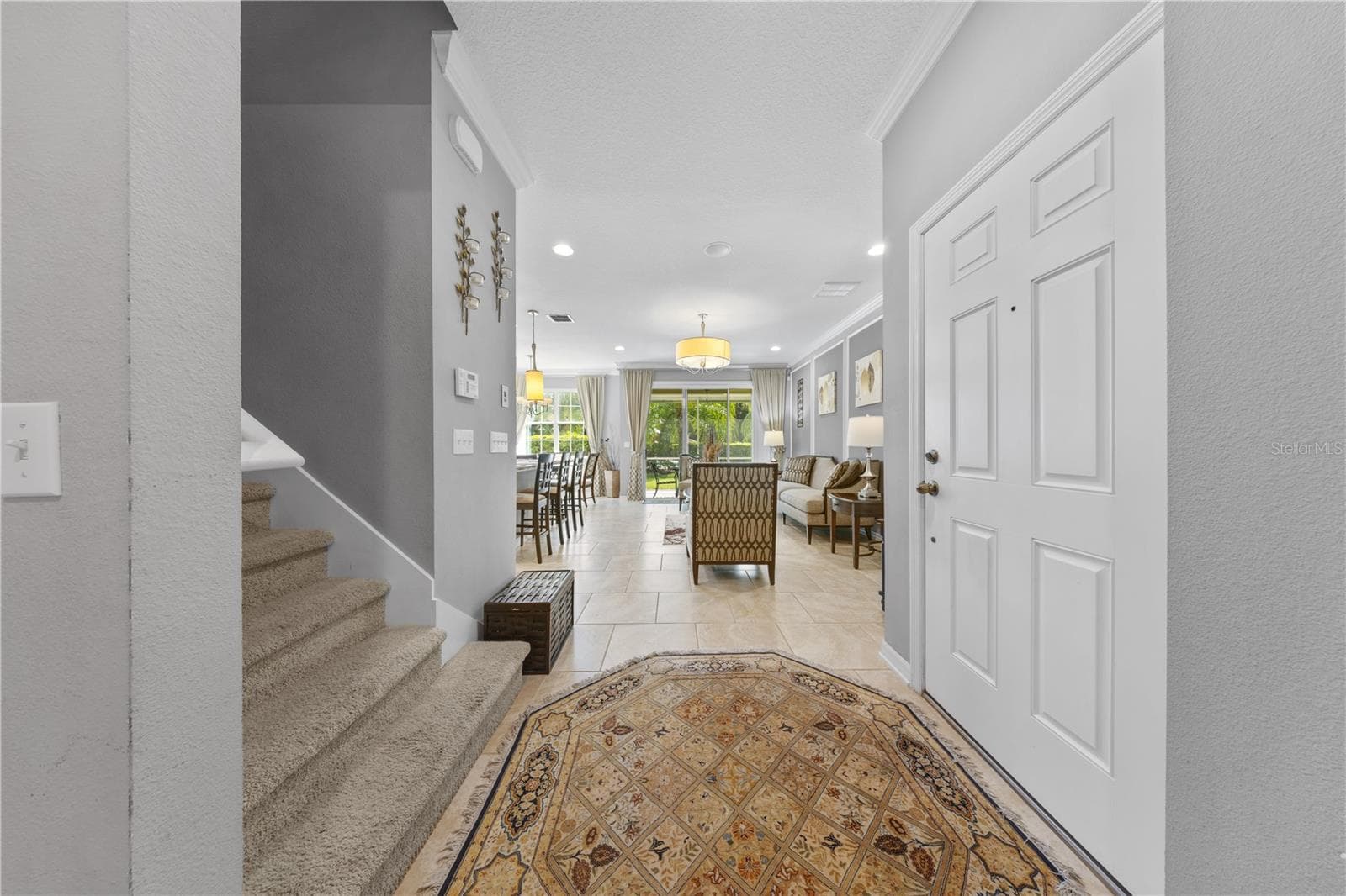 Foyer - 215 MAYBECK, SANFORD