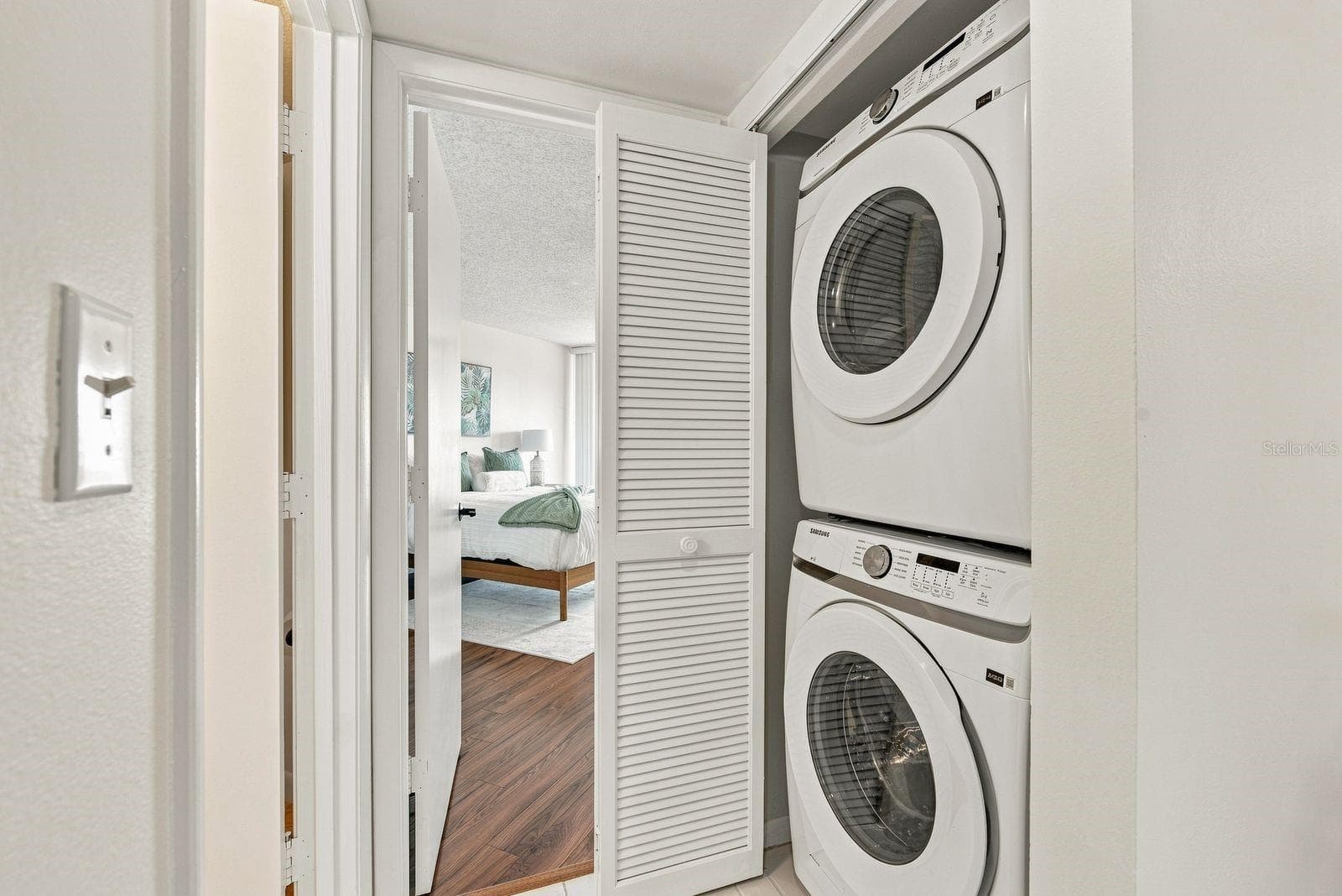 Newer Washer and Dryer - 1310 GULF BLVD #4D, CLEARWATER BEACH
