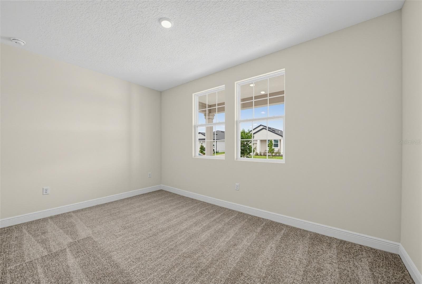 Single Family Residence at 30130 EMERALD FOREST DR, MOUNT DORA, photo 13 of 27