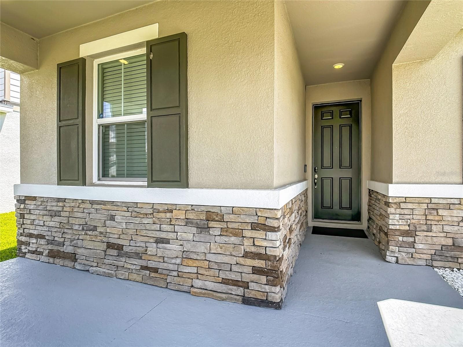 Single Family Residence at 1525 ERIN BREEZE LN, KISSIMMEE, photo 9 of 57