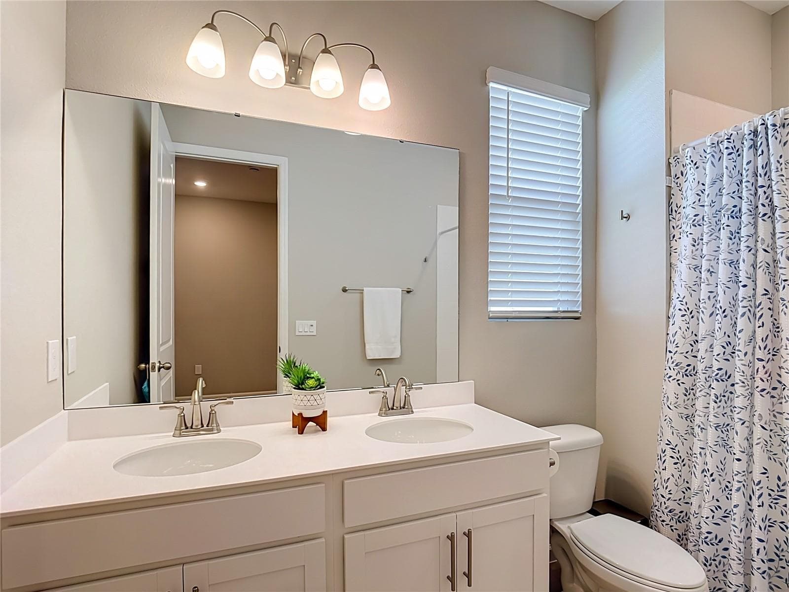 Single Family Residence at 1525 ERIN BREEZE LN, KISSIMMEE, photo 28 of 57