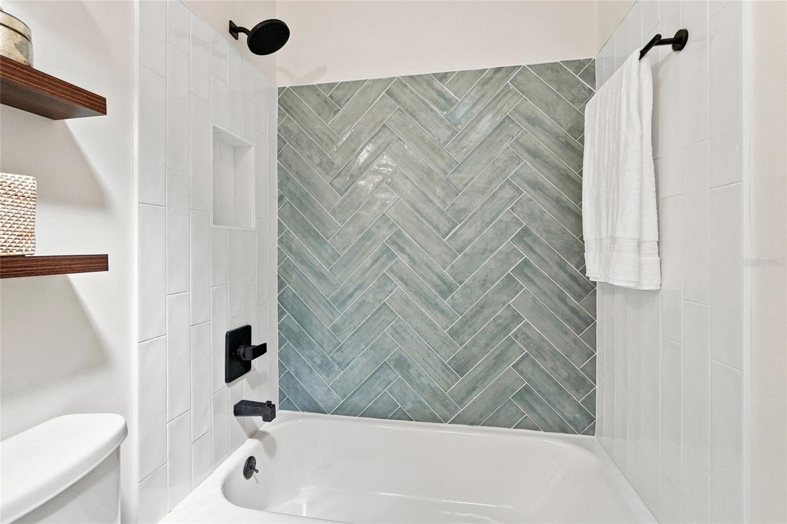 Bathroom 2 with Tub/Shower - 6 MARILYN AVE, ST AUGUSTINE