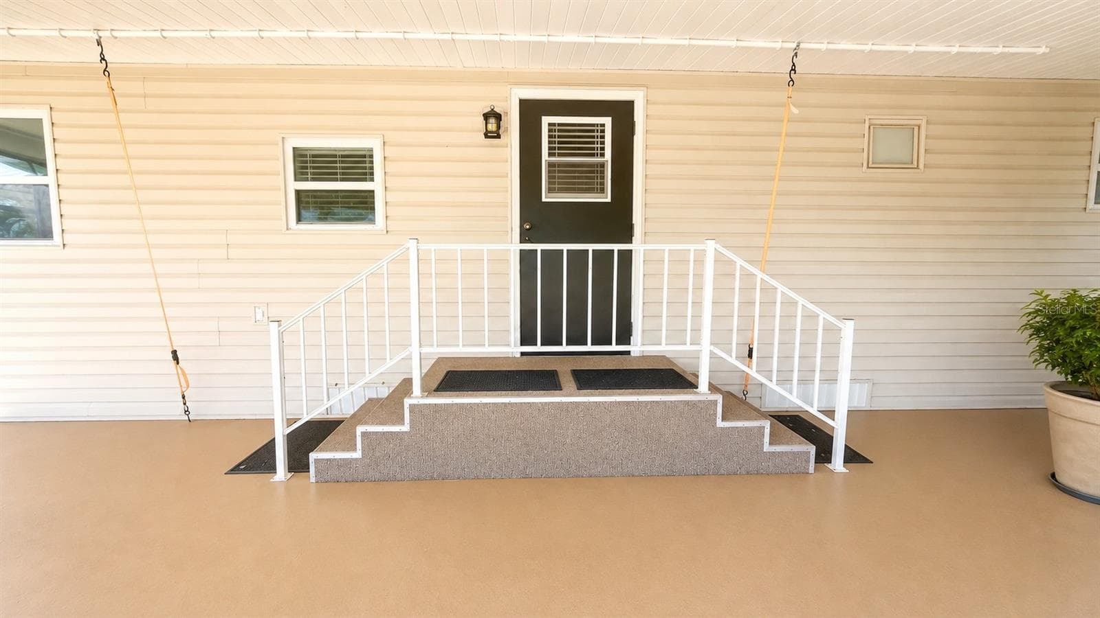 Manufactured Home at 6620 CONNECTICUT ST, BRADENTON, photo 3 of 43