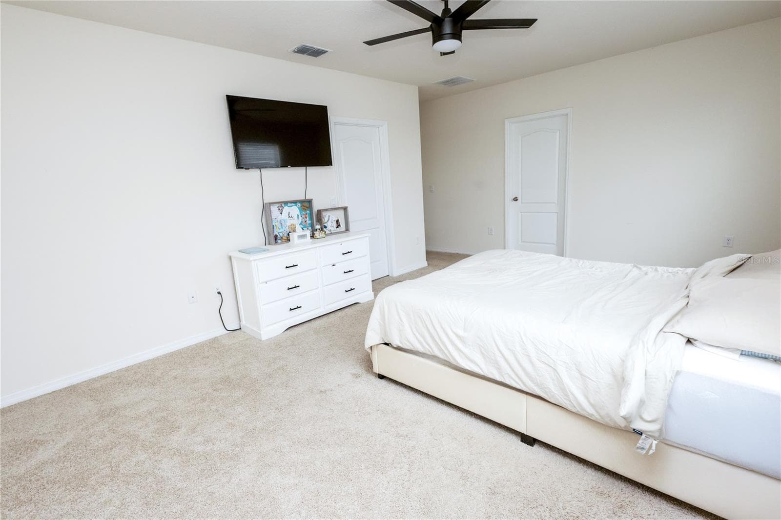 Single Family Residence at 3250 BLUE CRAB DR, TAVARES, photo 9 of 44