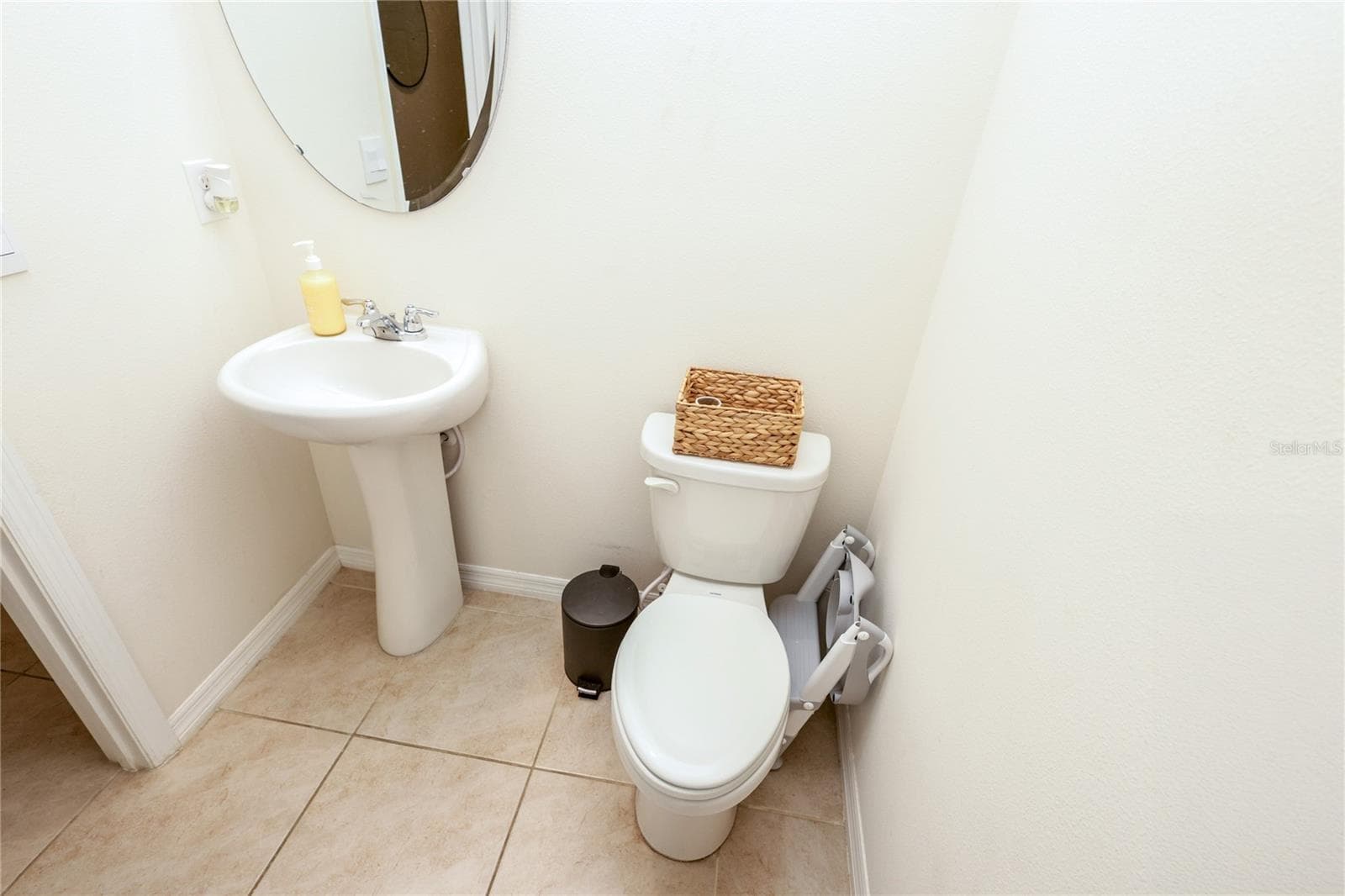 Single Family Residence at 3250 BLUE CRAB DR, TAVARES, photo 24 of 44