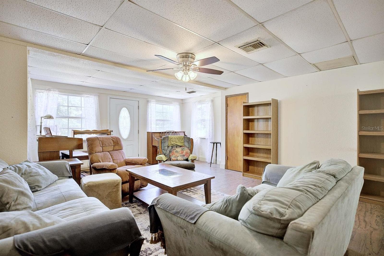 Single Family Residence at 4802 E LA FLAM RD RD, AVON PARK, photo 5 of 31