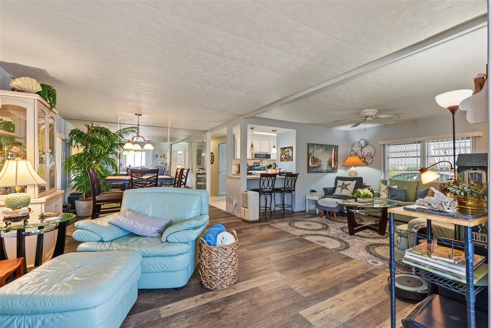 Mobile Home at 18675 US HIGHWAY 19 N #427, CLEARWATER, photo 25 of 45