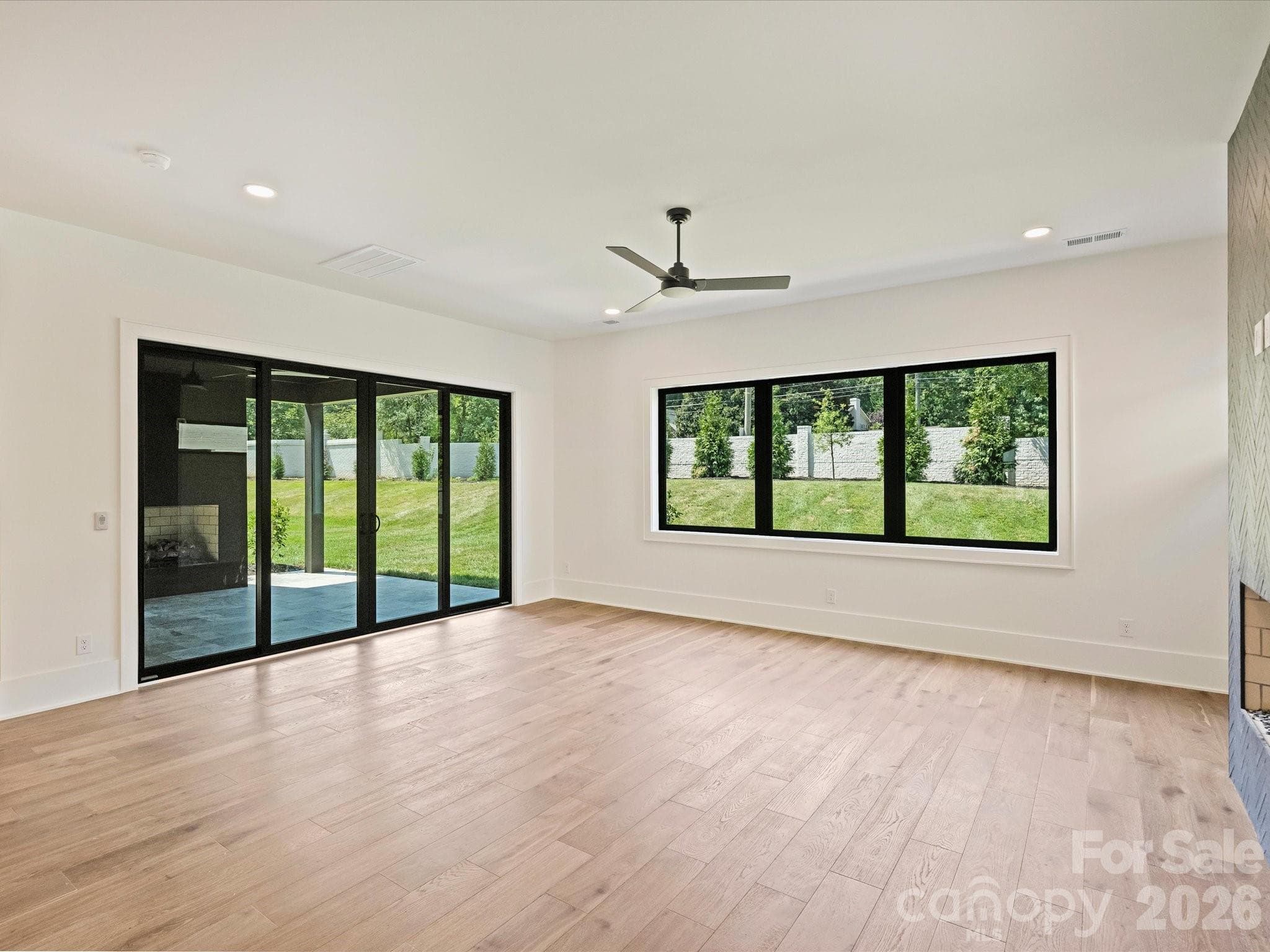 Single Family Residence at Charlotte, photo 18 of 53