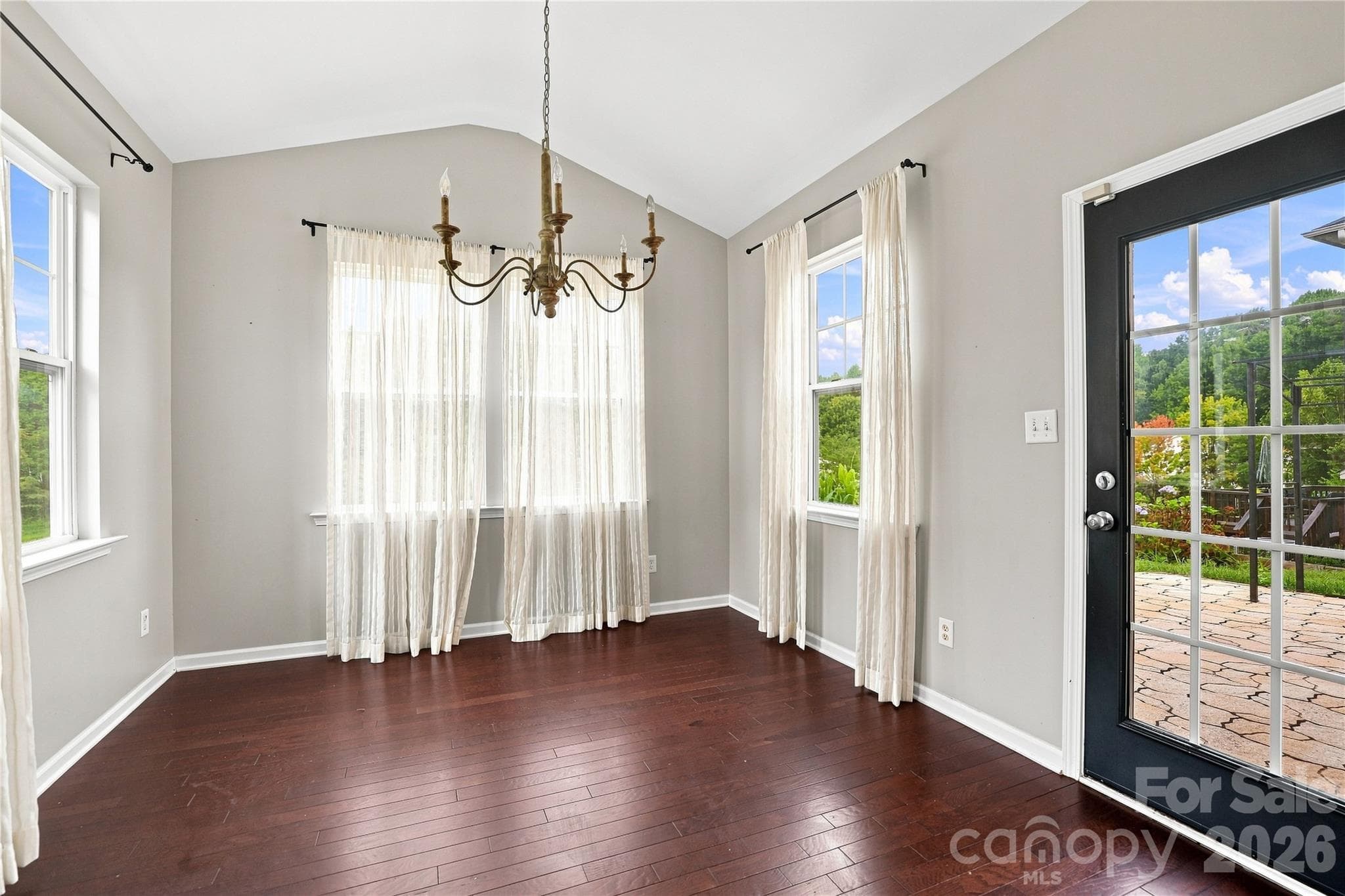 Single Family Residence at 14902 Brotherly Lane, Charlotte, photo 19 of 48