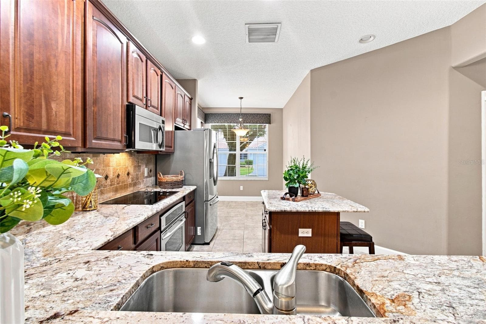 Townhouse at 8551 VIA BELLA NOTTE, ORLANDO, photo 9 of 95