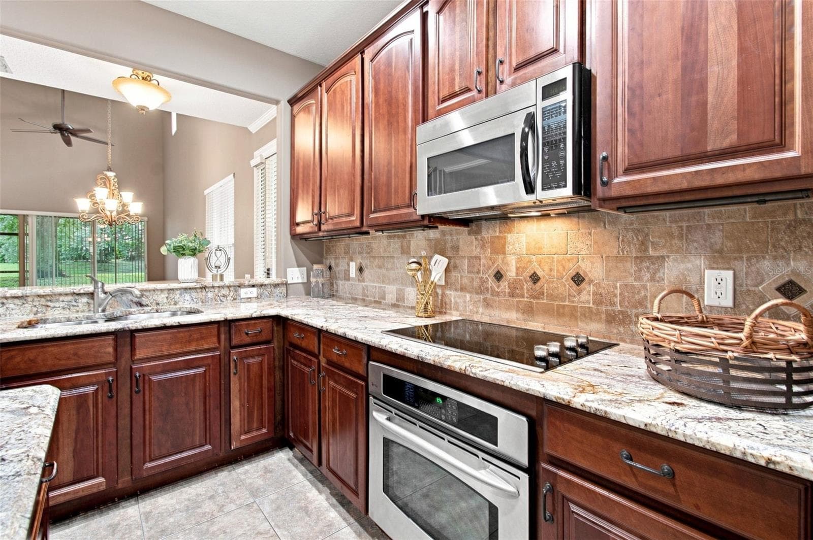 Townhouse at 8551 VIA BELLA NOTTE, ORLANDO, photo 13 of 95