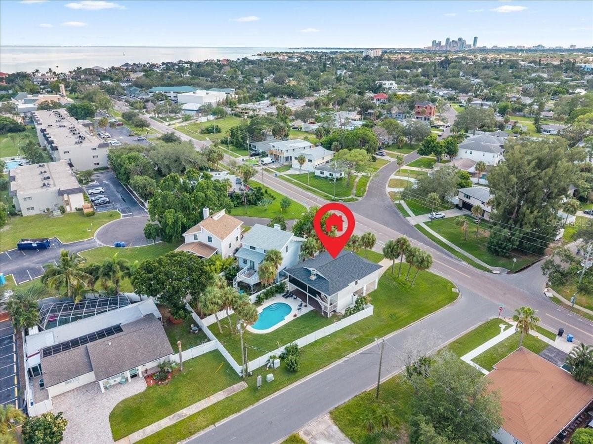 Single Family Residence at 4675 CHANCELLOR CIR NE, ST PETERSBURG, photo 50 of 55