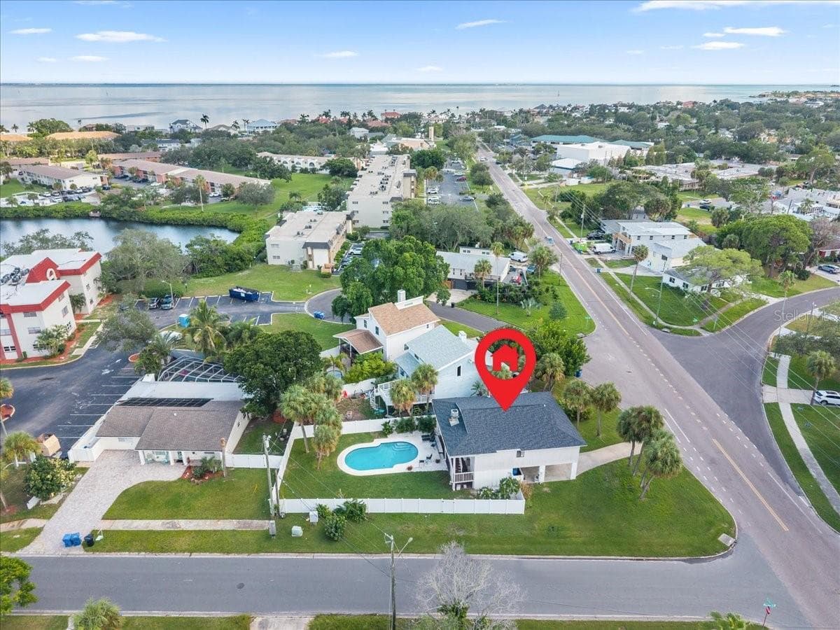 Single Family Residence at 4675 CHANCELLOR CIR NE, ST PETERSBURG, photo 51 of 55