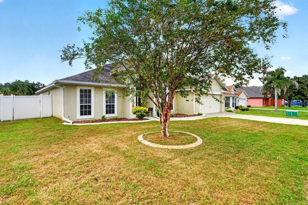 Single Family Residence at 971 LEYBURN DR, DELTONA, photo 26 of 38