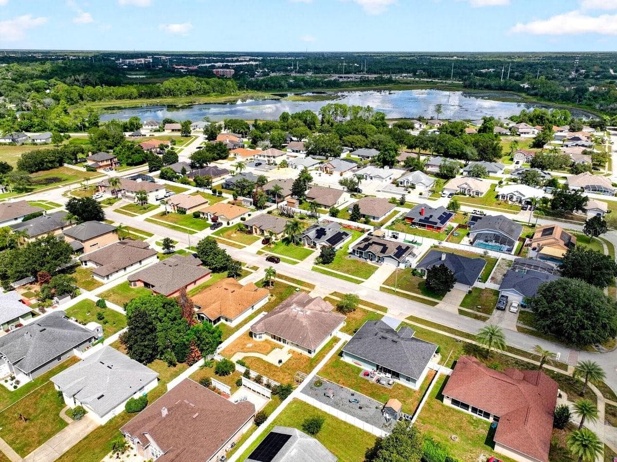 Single Family Residence at 971 LEYBURN DR, DELTONA, photo 29 of 38