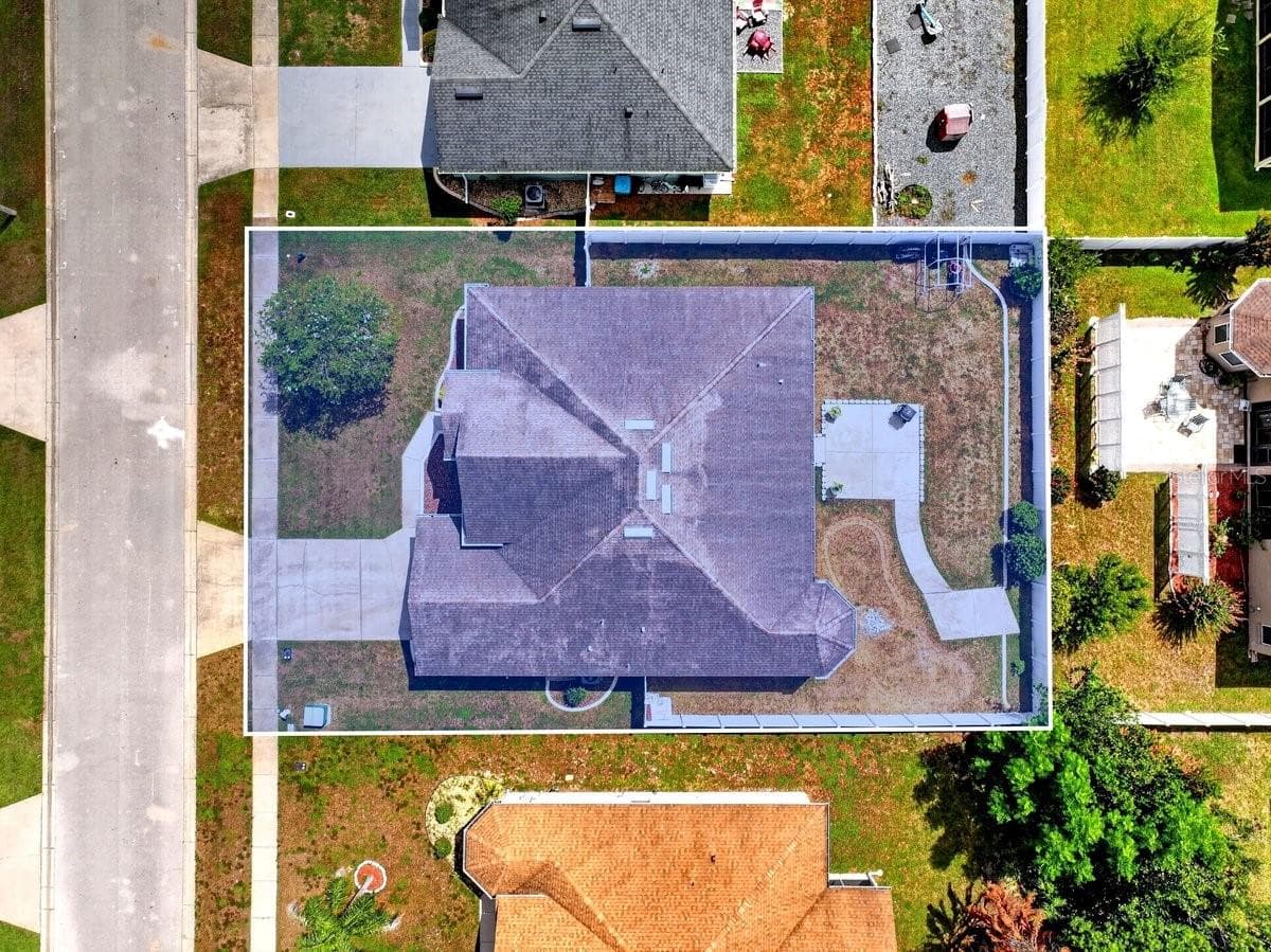 Single Family Residence at 971 LEYBURN DR, DELTONA, photo 32 of 38