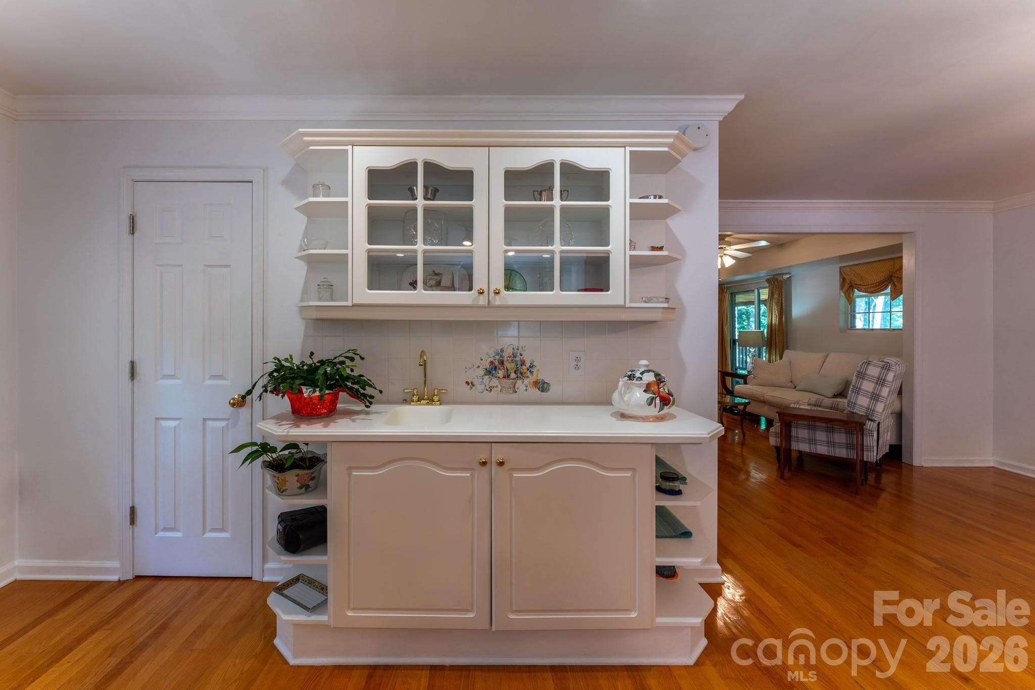 An upscale coffee or wet bar area - 1886 Tanasee Gap Road, Balsam Grove