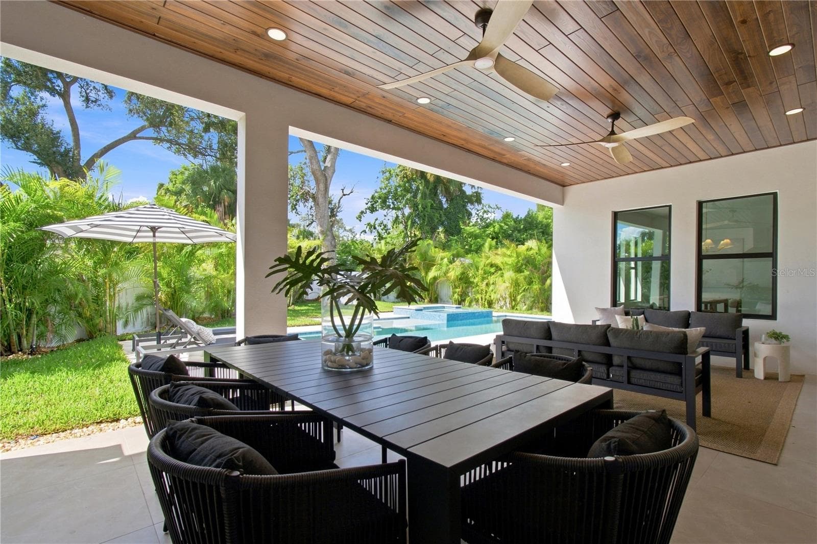 Single Family Residence at 4106 W NEPTUNE ST, TAMPA, photo 68 of 79