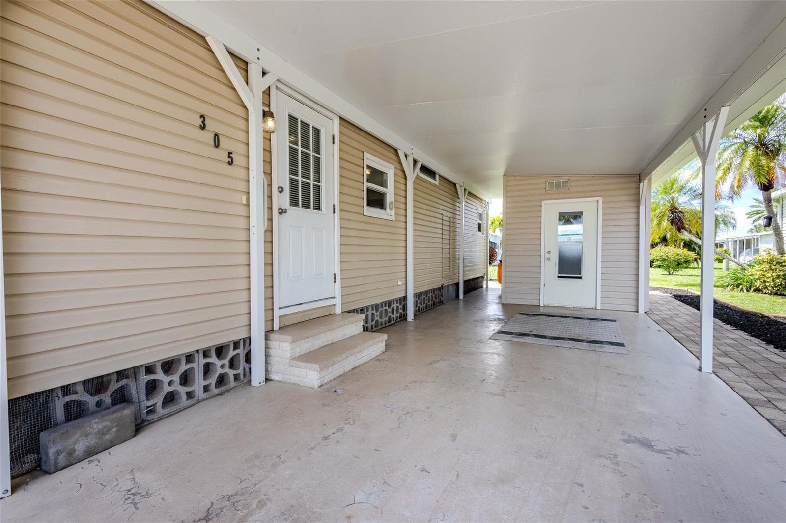 Manufactured Home at 2100 KINGS HWY #305, PORT CHARLOTTE, photo 4 of 91