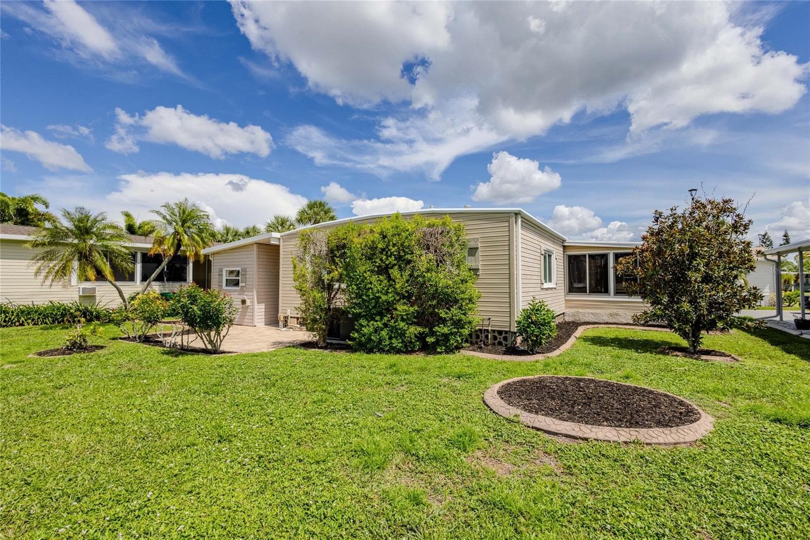 Manufactured Home at 2100 KINGS HWY #305, PORT CHARLOTTE, photo 7 of 91