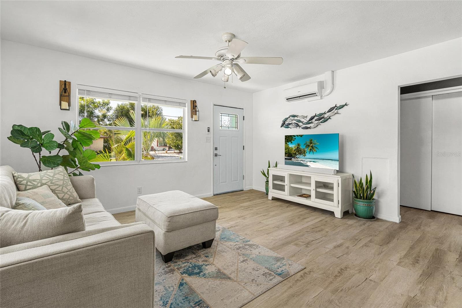 Single Family Residence at 4519 BROOKSDALE DR, SARASOTA, photo 8 of 30